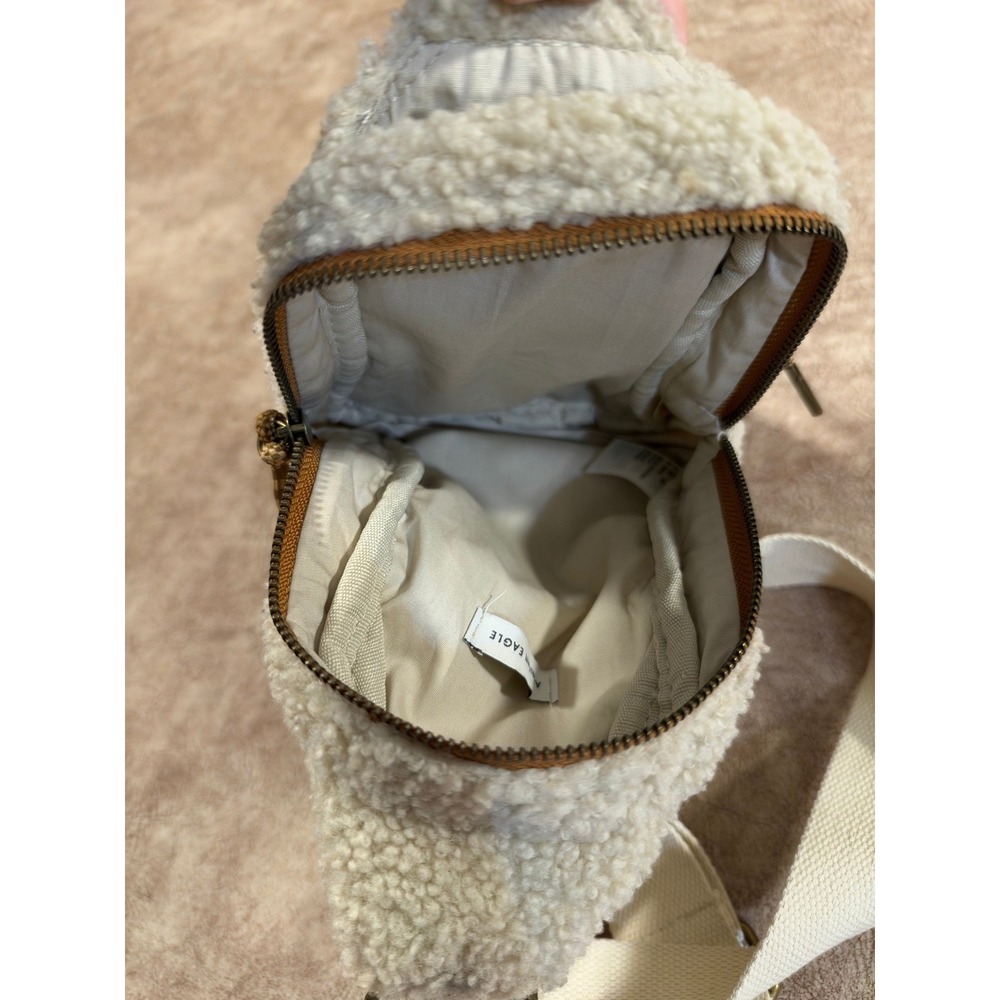 American Eagle Cream Sherpa Sling Bag Crossbody Adjustable Strap N53